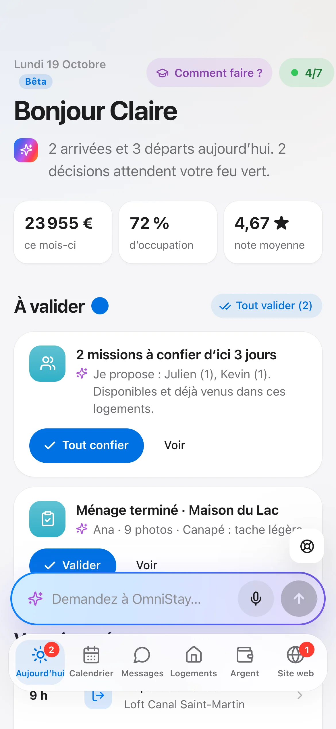 Le mode Simple sur téléphone : « Bonjour Claire, 2 arrivées et 3 départs aujourd’hui. 2 décisions attendent votre feu vert. » Deux missions à confier et un ménage terminé à valider.